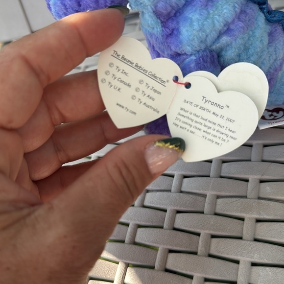 Ty Beanie Babies Blue and Purple Dinosaur Plush - Picture 4 of 4